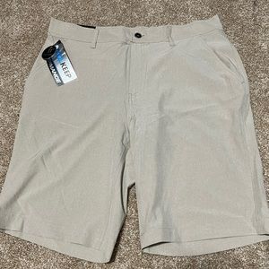 3 pairs of BNWT men’s stretch performance shorts
